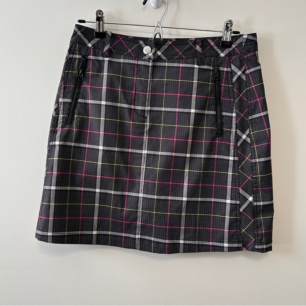 Nivo Mini Skort by Lanctôt Plaid Black Pink White pickle Ball Athleisure Outdoor